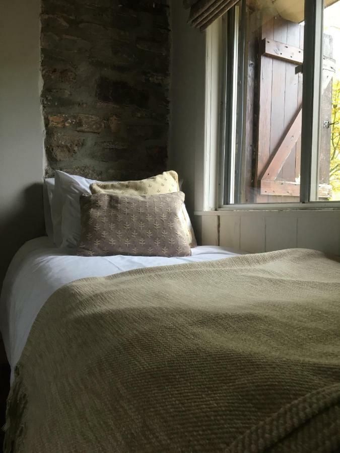 Fenny Castle Vineyard Cottage Wookey Екстериор снимка