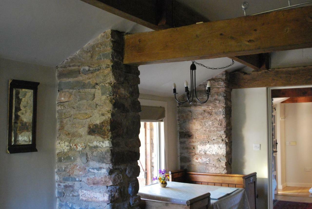 Fenny Castle Vineyard Cottage Wookey Екстериор снимка