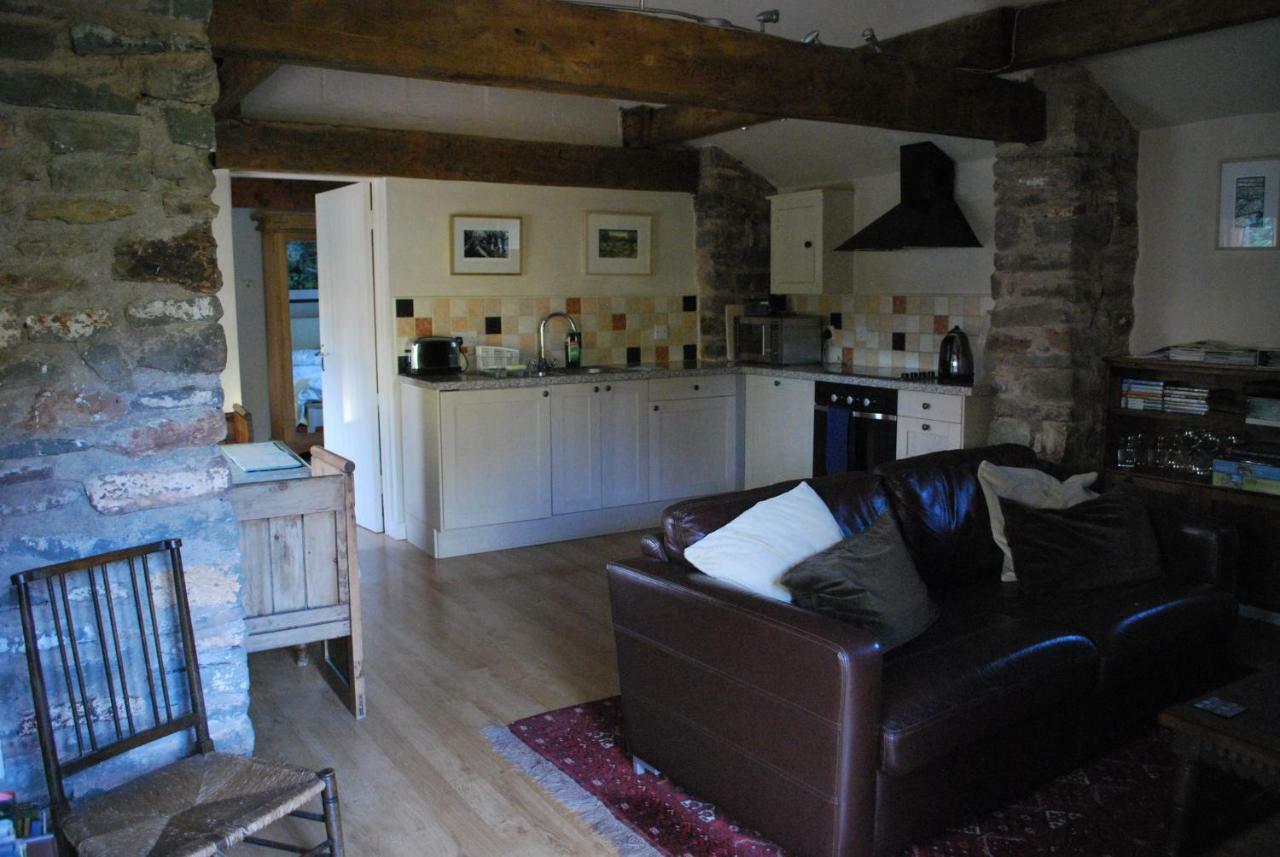 Fenny Castle Vineyard Cottage Wookey Екстериор снимка